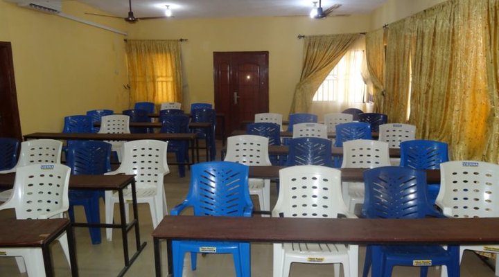 Peter Akinola House and Suites