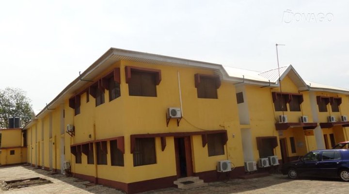 Peter Akinola House and Suites