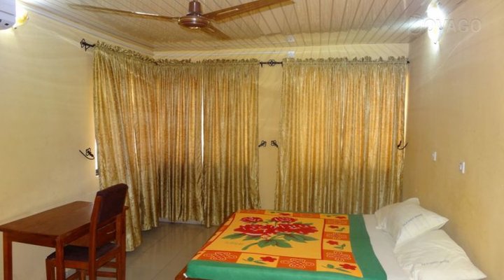 Peter Akinola House and Suites