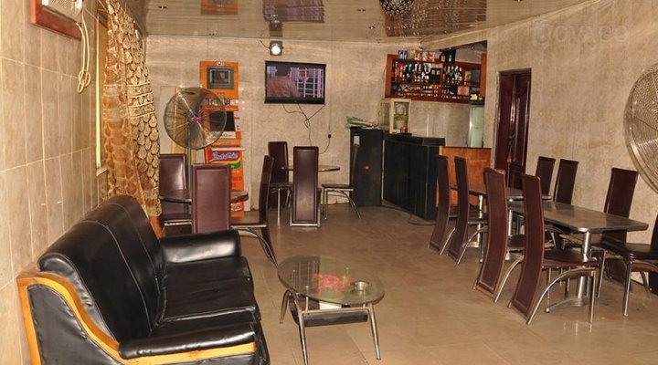 First Roland Hotel And Nite Club Annex