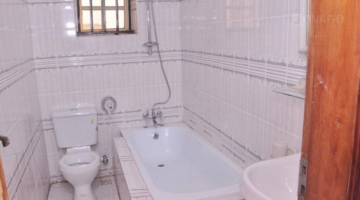 Golden Point Hotel And Suites