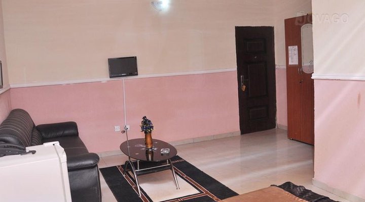 Golden Point Hotel And Suites