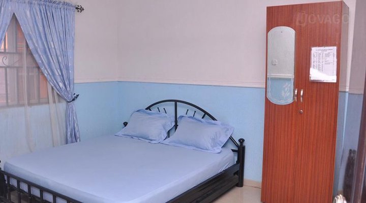Golden Point Hotel And Suites