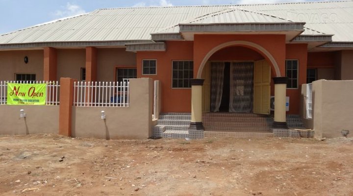 Four Crown Guesthouse