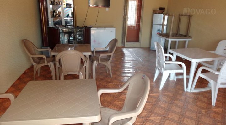 Four Crown Guesthouse