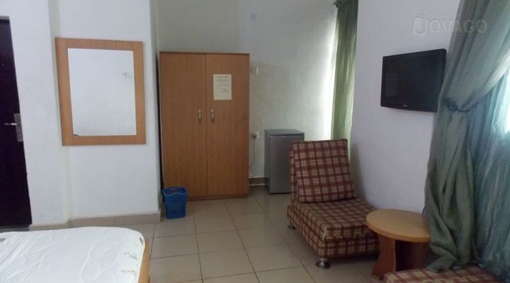Gonsiv Hotel And Suites