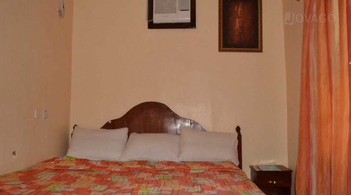 Almond Suites Down Town