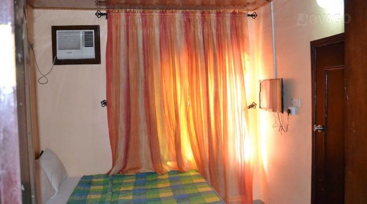 Almond Suites Down Town