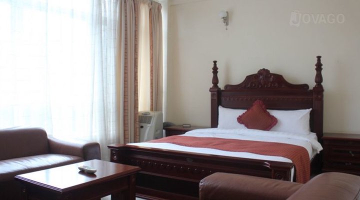 Corridor Springs Hotel