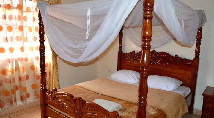 Maraa Bed & Breakfast