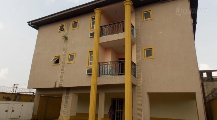 Twin Valley Hotel