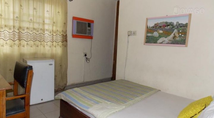 Twin Valley Hotel