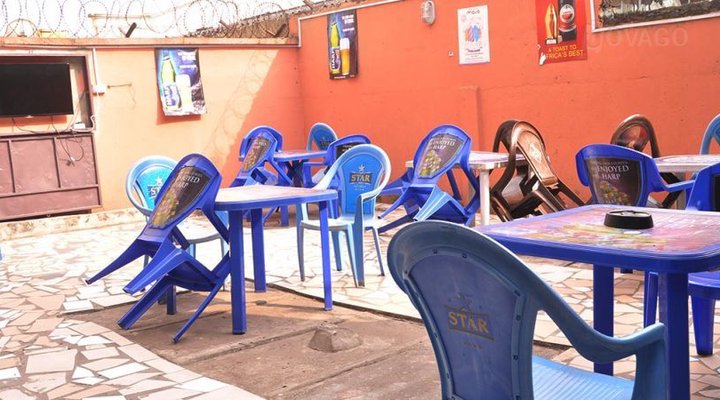 Aso Rock Bar & Guest House