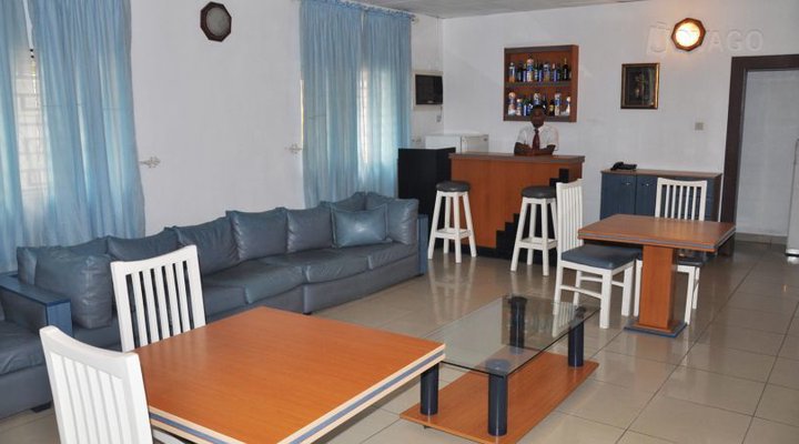 Royal Stay Hotel