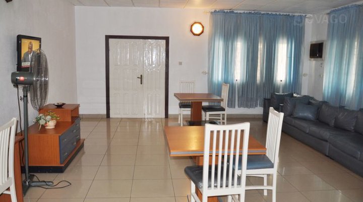 Royal Stay Hotel