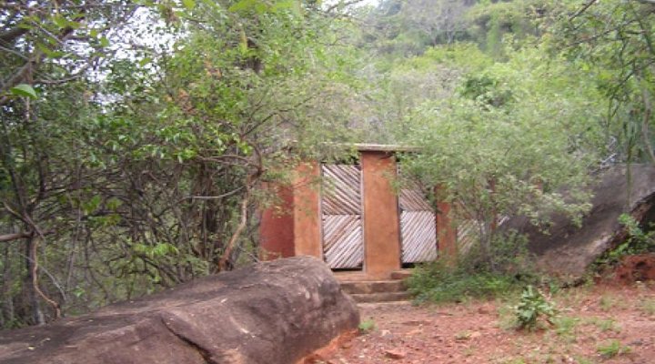 Are House and Camps