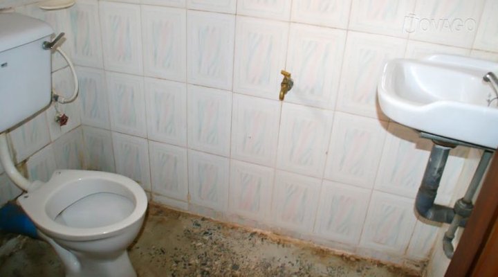 Boafaks Redroof Hotel