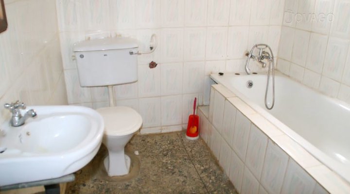 Boafaks Redroof Hotel