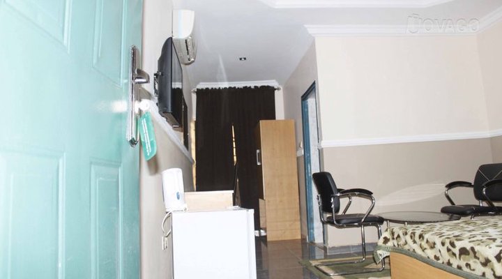 Chimcherry Hotel Limited