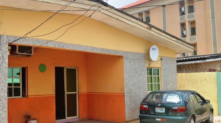 Deregal Suites & Hotel