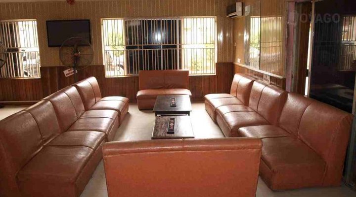 Glitter International Guest House