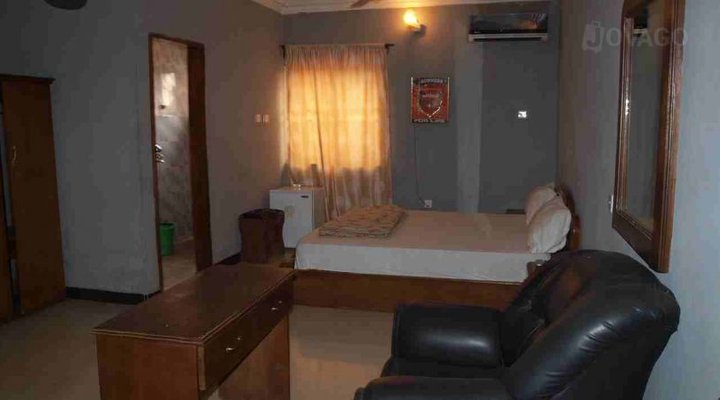 Glitter International Guest House