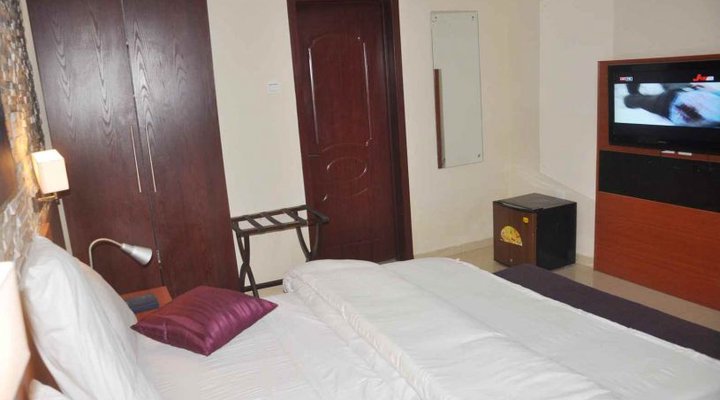 Dannic Hotel, Calabar