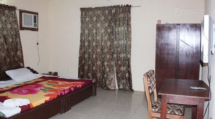 Ten Q Guest House A.K.A Coded Guest House
