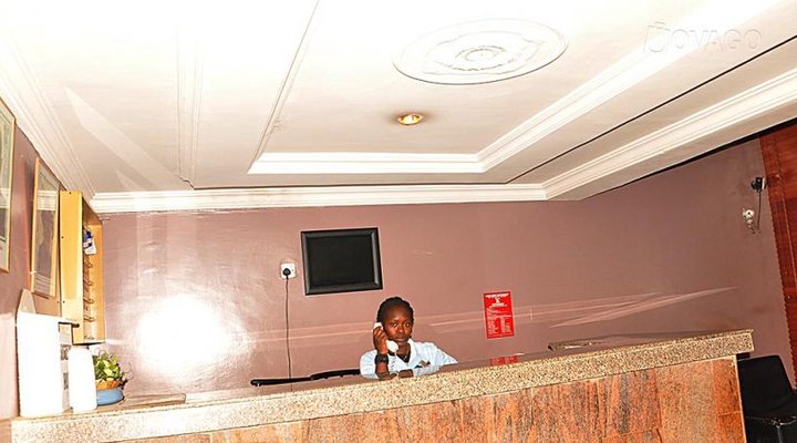 Shadlat International Hotel