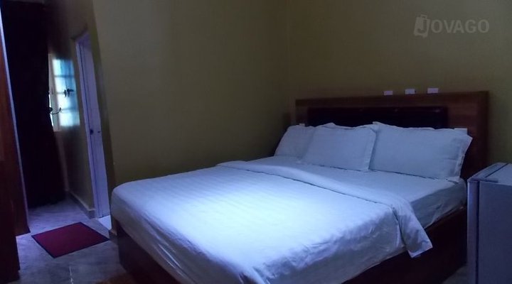 Nelly's Newtown Hotel and Suites