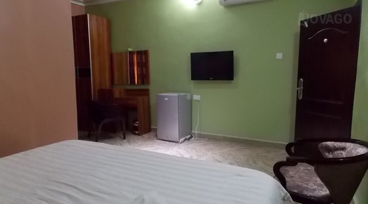 Nelly's Newtown Hotel and Suites