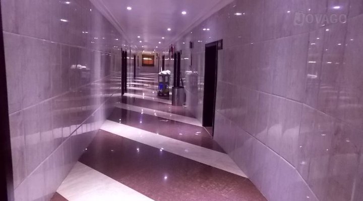 Nelly's Newtown Hotel and Suites