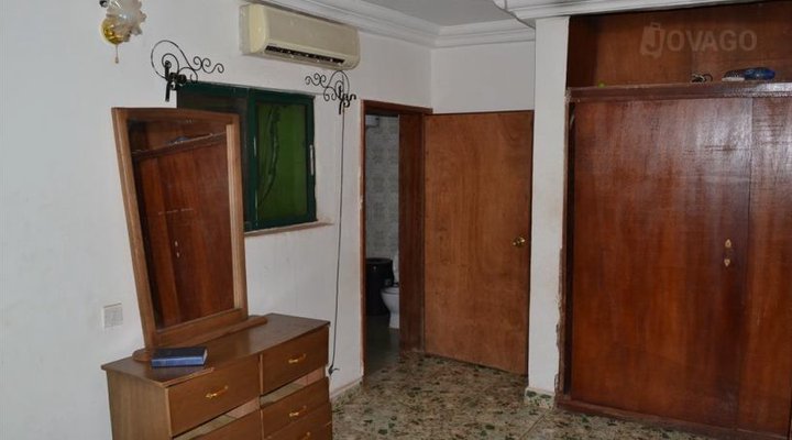 Fast Spring Hotel and Suite