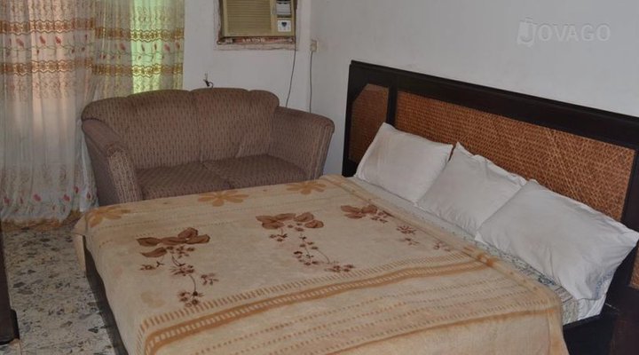 Fast Spring Hotel and Suite