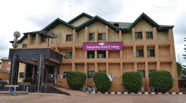 Fast Spring Hotel and Suite