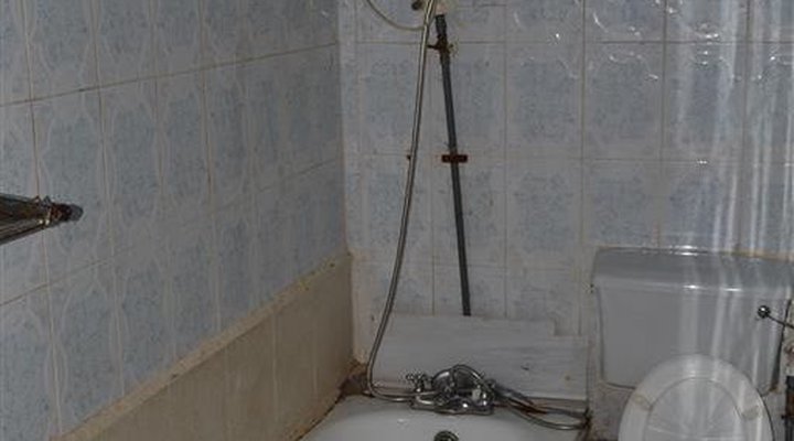 Fast Spring Hotel and Suite