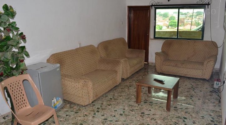 Fast Spring Hotel and Suite