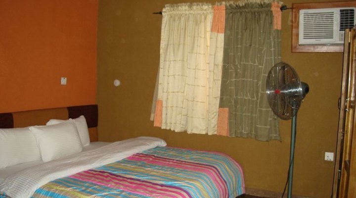 AM 2 PM Travel Lodge Limited