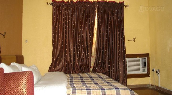AM 2 PM Travel Lodge Limited