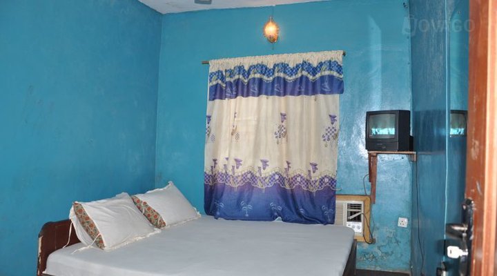 Miom Hotel