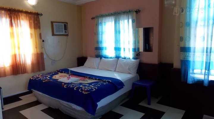 Don-Tobis Guest House