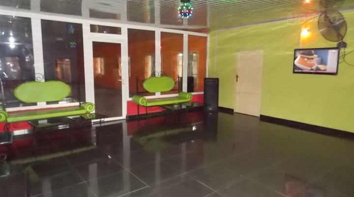 Landers International Hotel and Spa