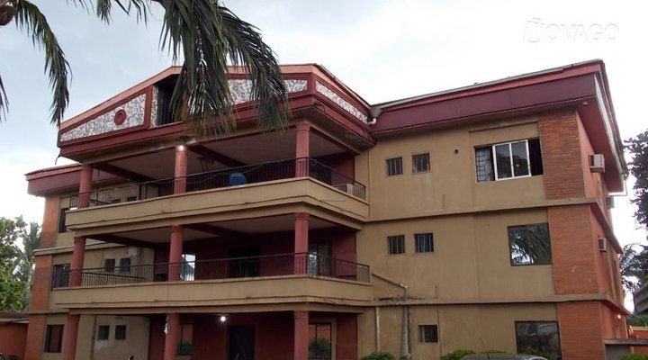 Landers International Hotel and Spa