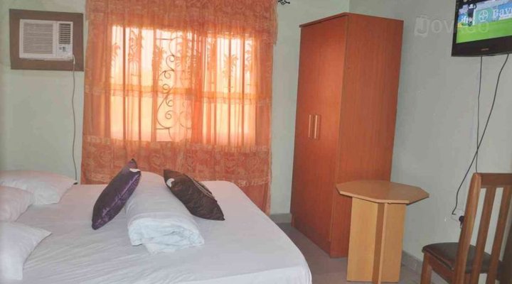 Uga Link Hotel