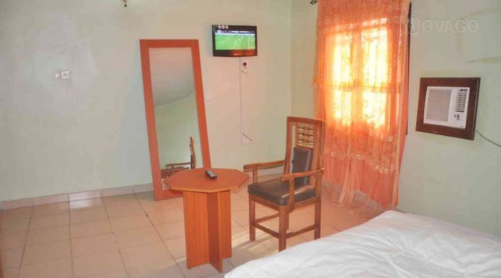 Uga Link Hotel