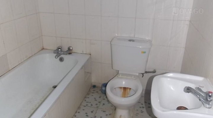 D' Base Hotel, Amasiri