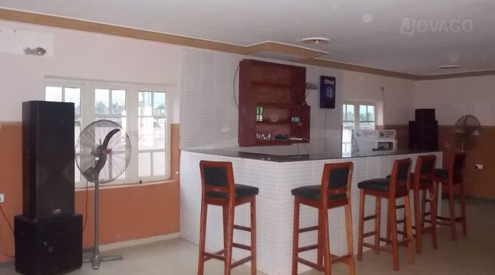 D' Base Hotel, Amasiri