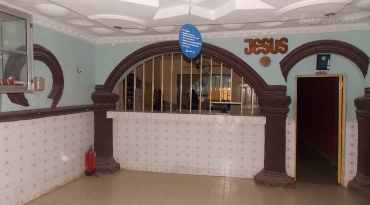 D' Base Hotel, Amasiri