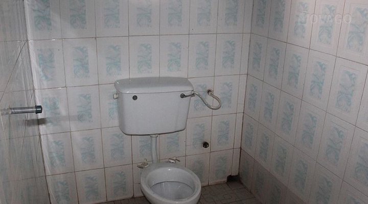 Bamrak Hotel & Suites