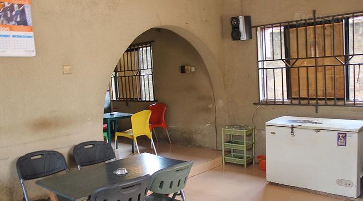 Bamrak Hotel & Suites